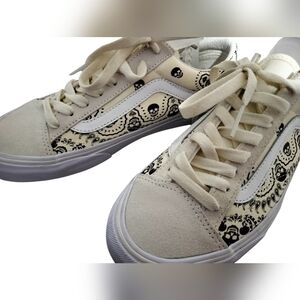 3086)VANS Unisex Bandana Skull Style 36 Canvas Leather Suede Sneaker  W 8/M 6.5